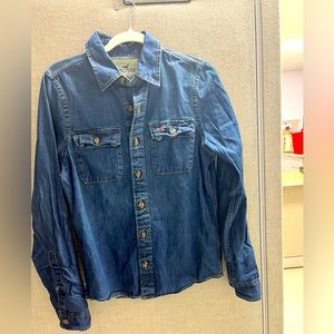 Hollister men’s denim shirt. Size small.